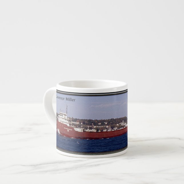 taza de espresso del gobernador Miller (Izquierda)