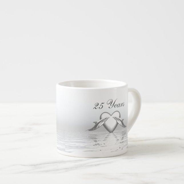 Taza De Espresso Delfines y corazón de aniversario de plata (Derecha)