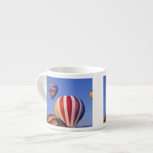 Taza De Espresso EE. UU., Idaho, Valle de Teton. Colorido aire cali