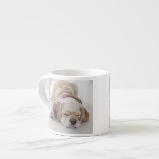 Taza De Espresso El dormir del perro de cocker spaniel (Izquierda)