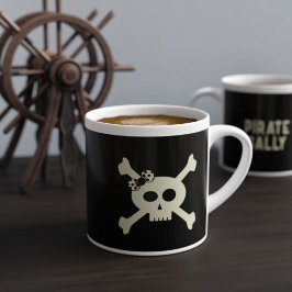 Taza De Espresso El nombre pirata del Chica Skull and Crossbone es 