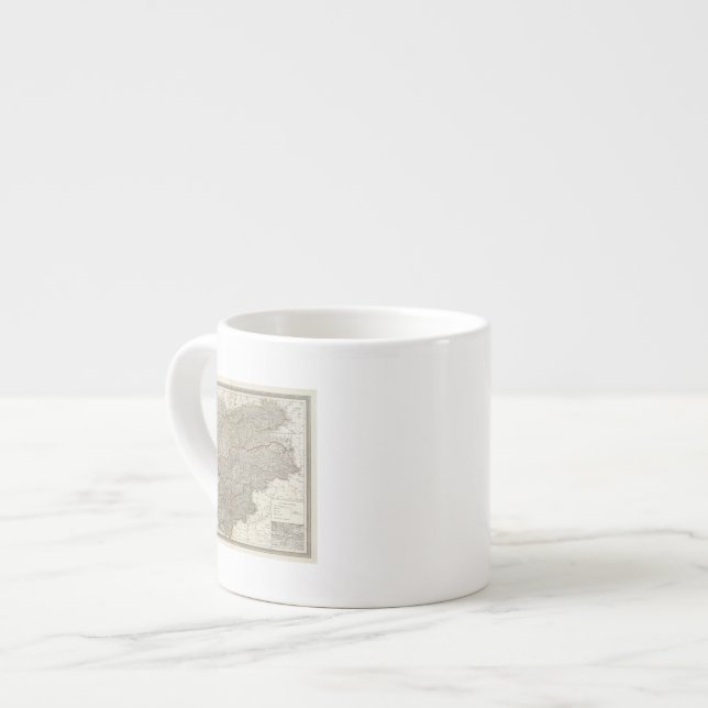 Taza De Espresso El Tyrol, Voralberg, Liechtenstein (Izquierda)