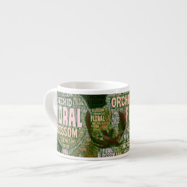 Taza De Espresso Florecimiento floral orquídea sobre la nube de pal