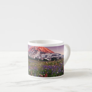Taza De Espresso Flores coloridas en un parque nacional más