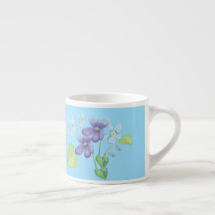 Taza De Espresso Flores violetas salvajes Ilustracion azul claro