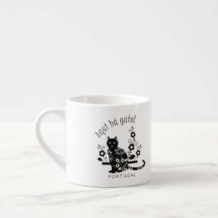 Taza De Espresso Gato negro con flores y expresión portuguesa