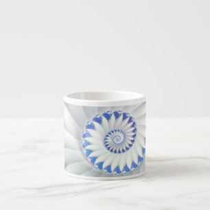 Taza De Espresso Hermoso arte fractal azul y blanco de la concha