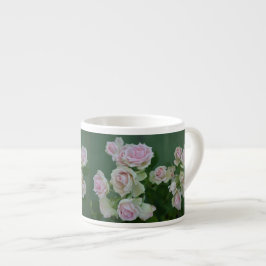 Taza De Espresso Hermosos rosas de jardín rosa claro
