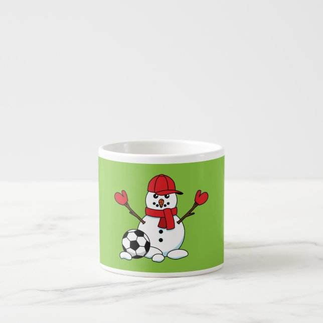 Taza De Espresso Hombre de nieve gracioso con pelota de fútbol (Frente)