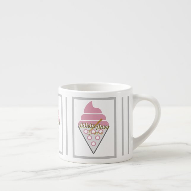 Taza De Espresso Irresistible helado de espresso de Adiela Akoo (Derecha)