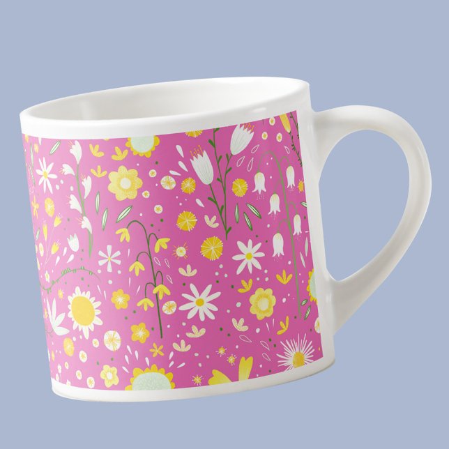 Taza De Espresso Keepsake moderno de flor silvestre rosada (Pink modern floral espresso cup)