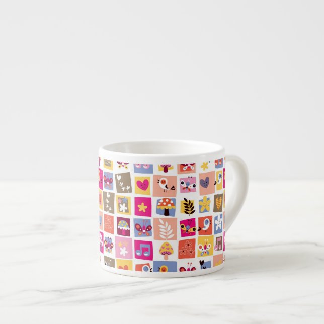 Taza De Espresso las flores lindas, pájaros, corazones ajustan el (Derecha)