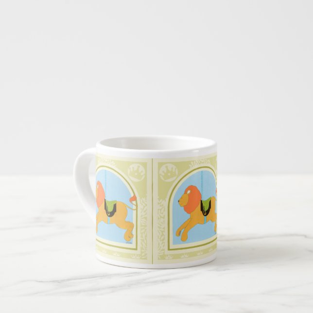 Taza De Espresso León carrusel por June Erica Vess (Izquierda)