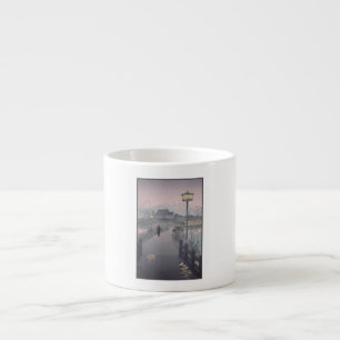 Taza De Espresso Lluvia crepuscular en el camino a Shinobazu en Jap