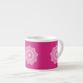 Taza De Espresso Mándala blanco sobre fondo rosa