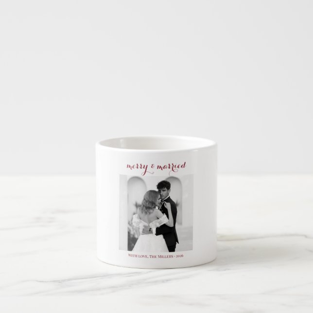 Taza De Espresso Merry & Married - Personalized Newlywed Christmas  (Frente)