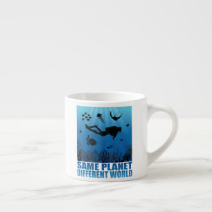 Taza De Espresso Mismo planeta Diferente Buceador Mundial de Scuba