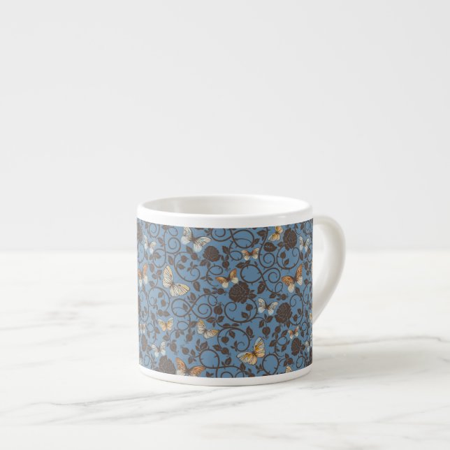 Taza De Espresso modelo con los rosas y la mariposa (Derecha)