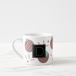 Taza De Espresso Monograma del patrón de confetti cardíaco rociado 