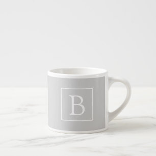 Taza De Espresso Monograma Simple Gris Claro