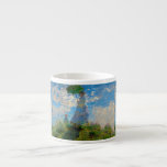 Taza De Espresso Mujer Monet Paraguas Impresionismo<br><div class="desc">La obra maestra del impresionismo de Claude Monet - Mujer con un paraguas fue pintada por el impresionista francés Claude Monet en 1875. Muestra a una mujer con un paraguas y un niño pequeño, que es Madame Monet y su hijo. Esta pintura impresionista es una de las famosas pinturas de...</div>