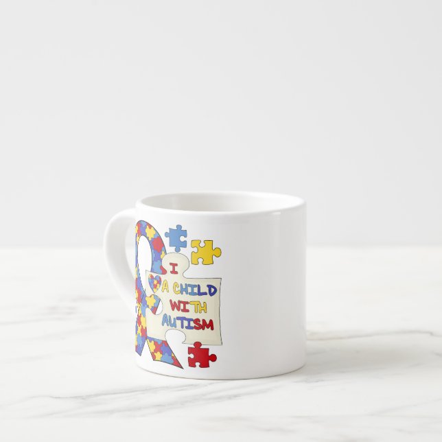 Taza De Espresso Niño con la cinta de la conciencia del autismo (Izquierda)