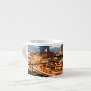 Taza De Espresso Opinión céntrica de la ciudad