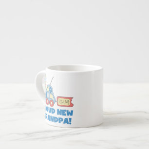 Taza De Espresso Orgulloso auto de nuevo abuelo Es un regalo de niñ
