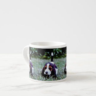Taza De Espresso Perrito del afloramiento que camina - blanco negro
