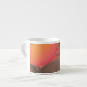 Taza De Espresso Petróleo en el agua