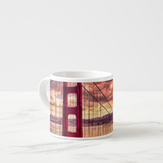 Taza De Espresso Puente Golden Gate en San Francisco, California (Izquierda)