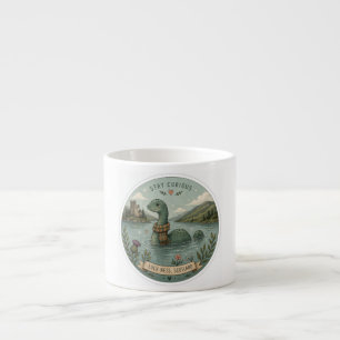 Taza De Espresso Quédate Curioso Acogedor Críptido Nessie Monstruo 
