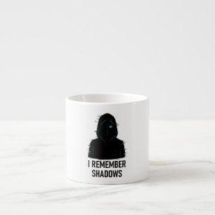 Taza De Espresso Recuerdo las sombras - Diseño de figura encapuchad