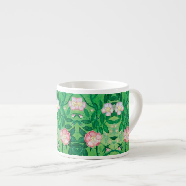 Taza De Espresso Rosa rosado salvaje floreciendo en un jardín secre (Derecha)