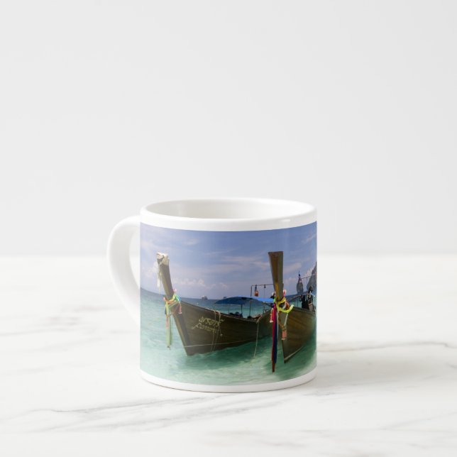 Taza De Espresso Tailandia, isla Phi Phi Don, playa Yong Kasem, (Izquierda)