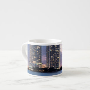 Taza De Espresso Torres del condominio en la costa en Miami