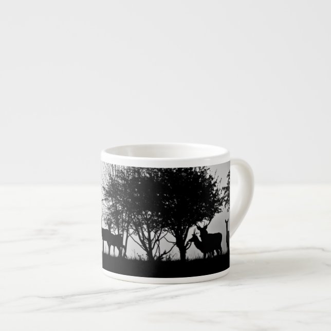 Taza De Espresso Una imagen de algunos ciervos en la niebla de la (Derecha)