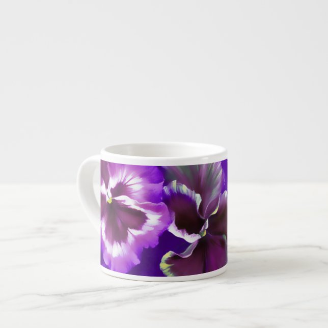 Taza de espresso violeta estilizada con pensamient (Izquierda)