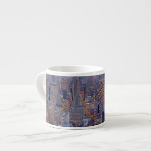 Taza De Espresso Vista amplia de Manhattan en la puesta del sol