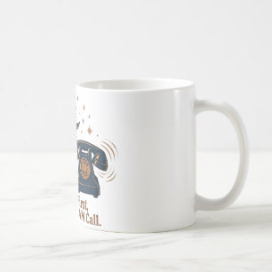 Taza de funeral de café primero y luego la llamada