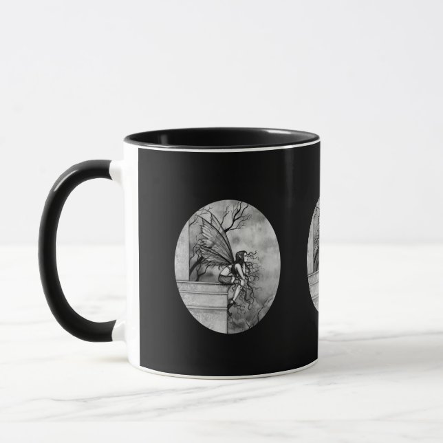 Taza de hada gótica en blanco y negro (Izquierda)