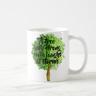 Taza de la cita del árbol