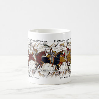 Taza de la escena de la tapicería de Bayeux