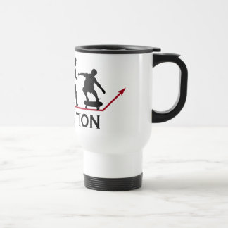 Taza de la evolución que anda en monopatín