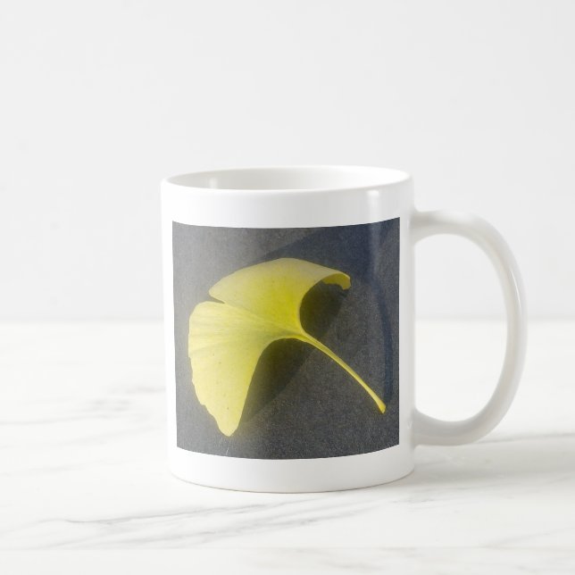Taza de la hoja de Biloba del Ginkgo (Derecha)