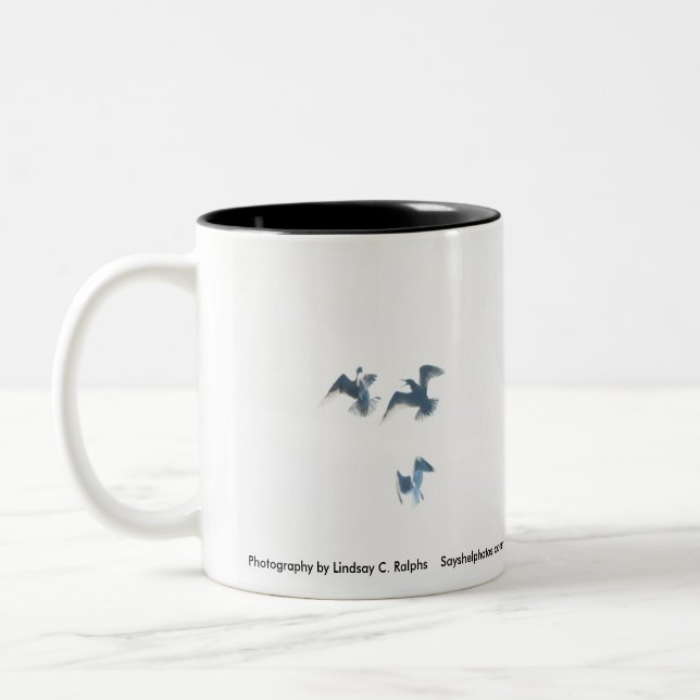 Taza de la libertad en vuelo (Izquierda)