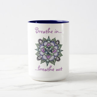 Taza de la mandala de la acuarela