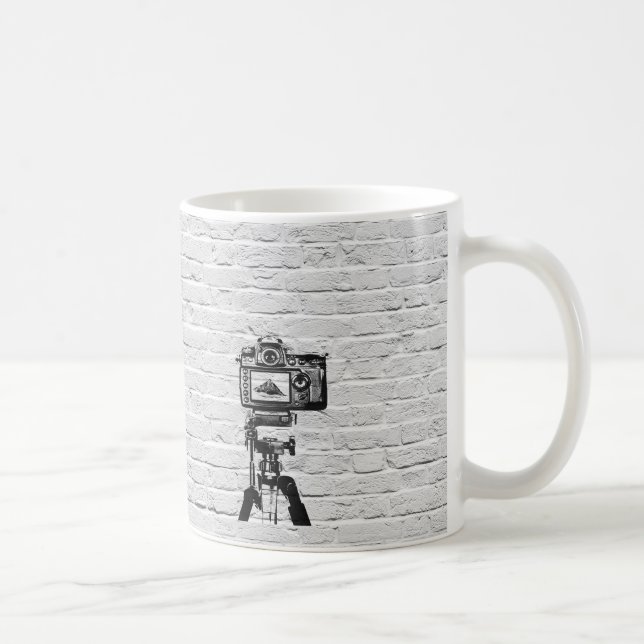 Taza de la pintada del estilo de Banksy (Derecha)