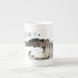 Taza de la porcelana de hueso con diseño del