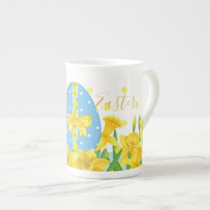 Taza de la porcelana de hueso de los narcisos de
